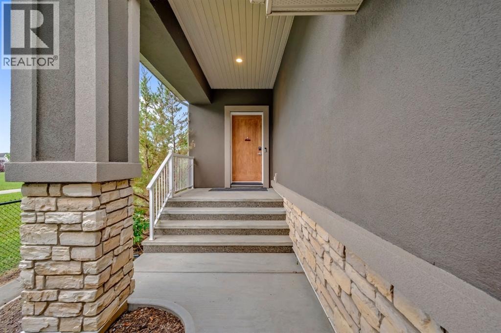 233 Cranarch Common SE — photo 3