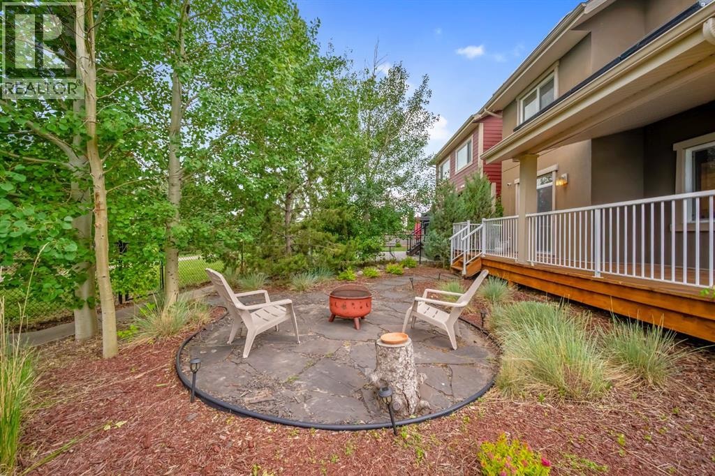 233 Cranarch Common SE — photo 32