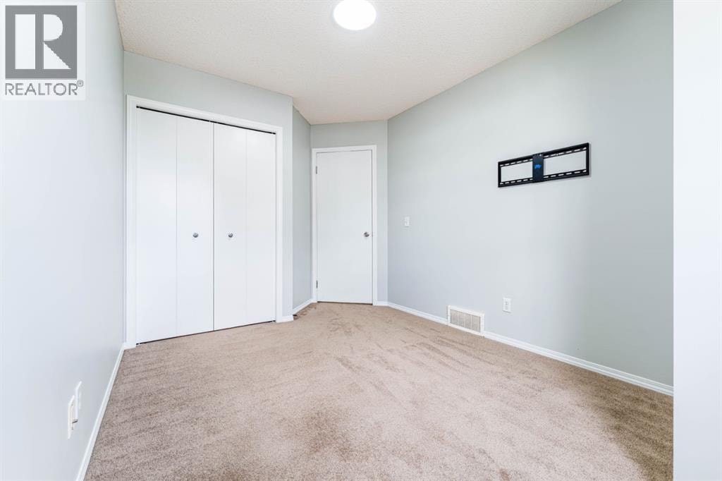 45 Tuscany Springs Garden NW — photo 29