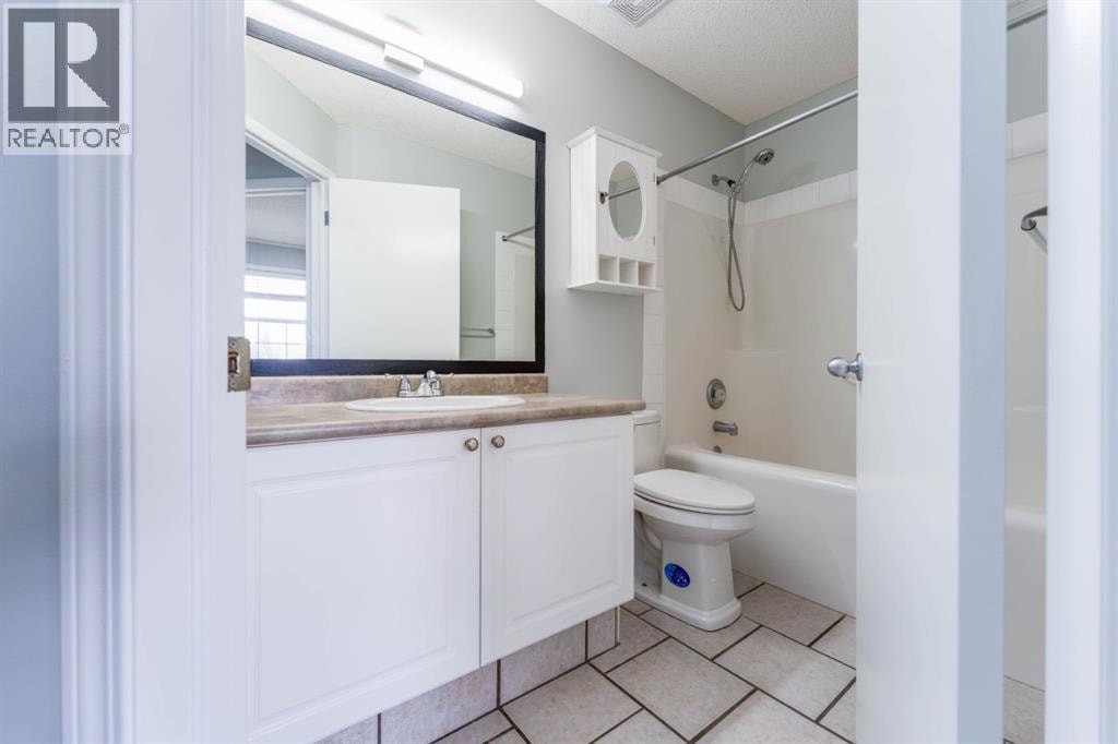 45 Tuscany Springs Garden NW — photo 20