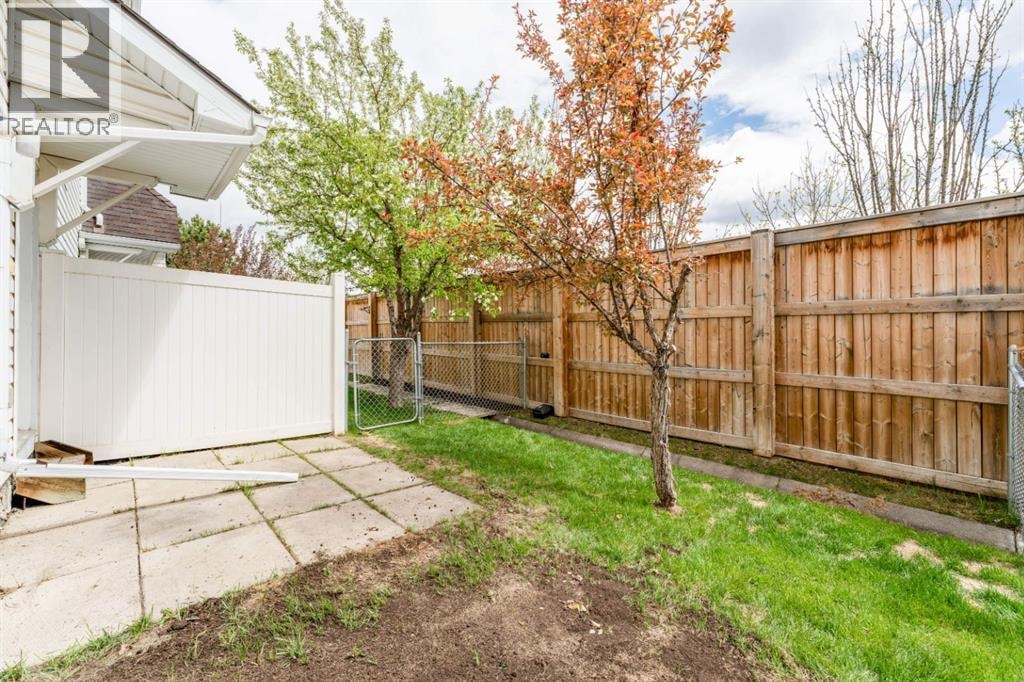 45 Tuscany Springs Garden NW — photo 41