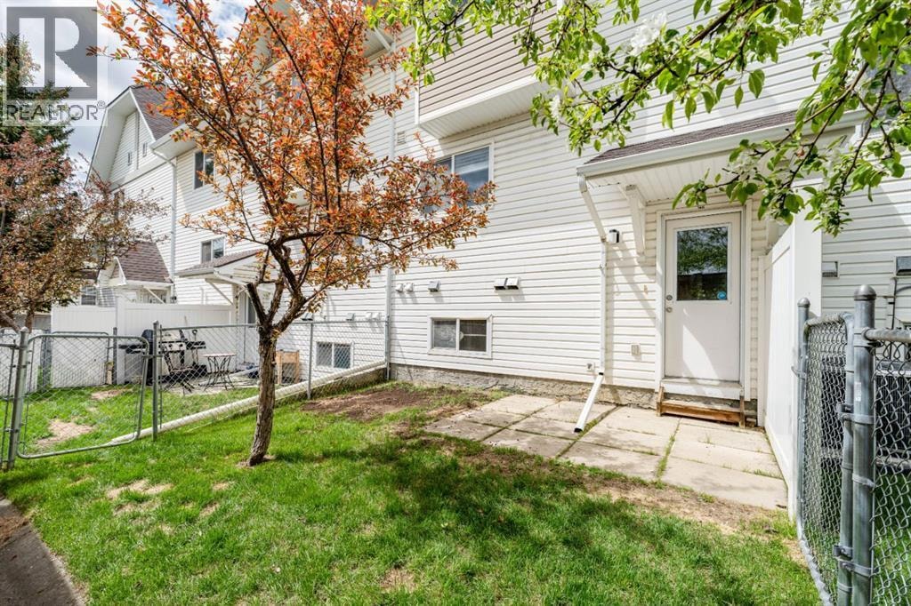 45 Tuscany Springs Garden NW — photo 45