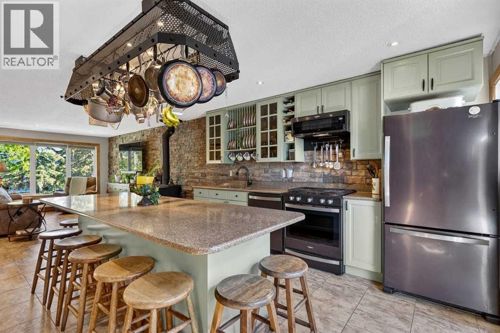 216 Castleridge Drive NE — photo 14