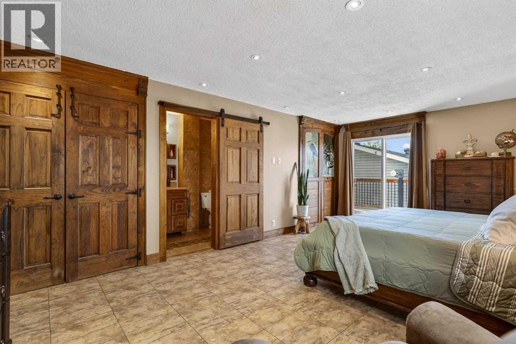 216 Castleridge Drive NE — photo 19