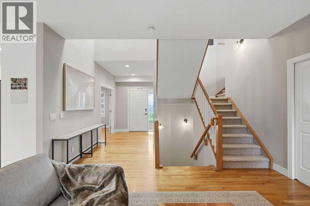 2727 6 Street NE — photo 22