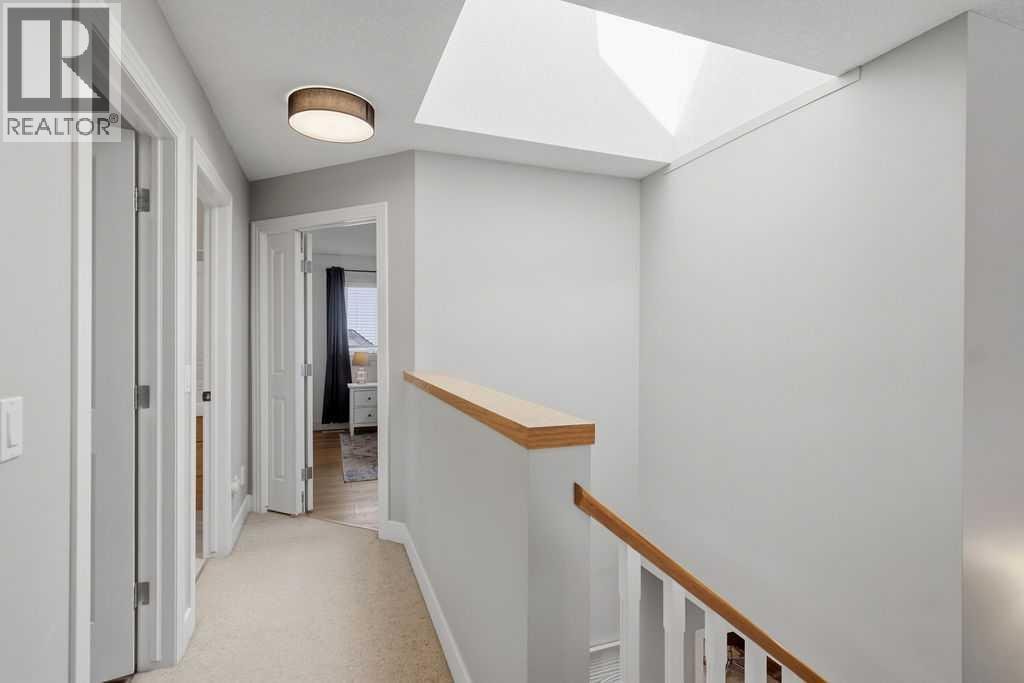 2727 6 Street NE — photo 37