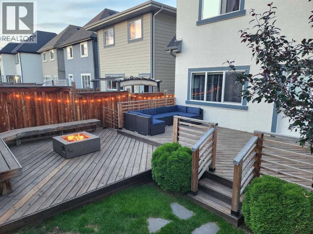 432 Marquis Heights SE — photo 2