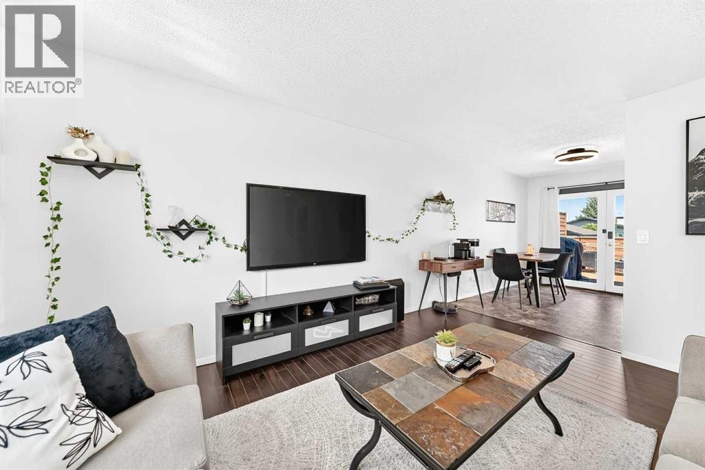 12 Aspen Crescent SE — photo 14