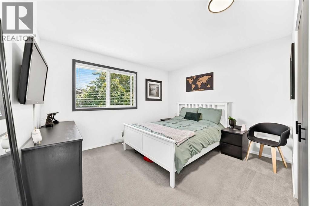 12 Aspen Crescent SE — photo 16