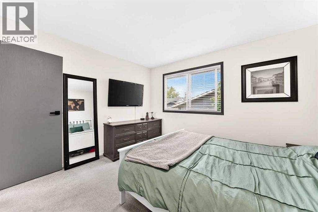 12 Aspen Crescent SE — photo 17