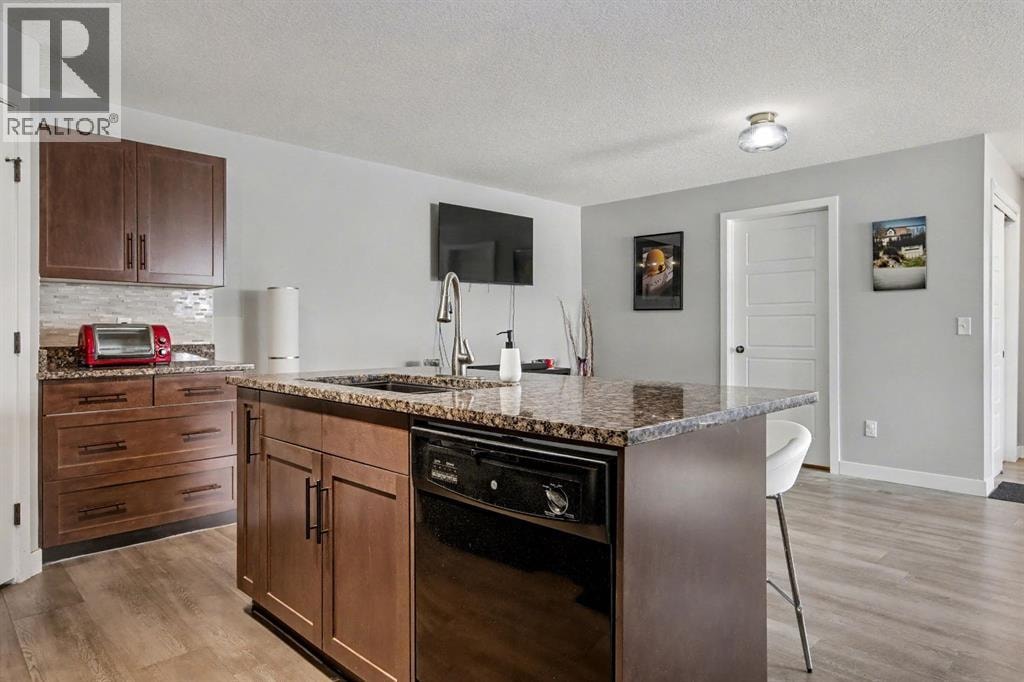 11103, 2781 Chinook Winds Drive SW — photo 11