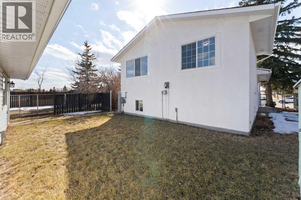 6808 Rundlehorn Drive NE — photo 27