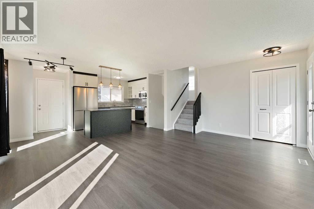 6808 Rundlehorn Drive NE — photo 2