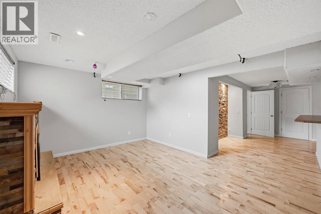 646 Everridge Drive SW — photo 33