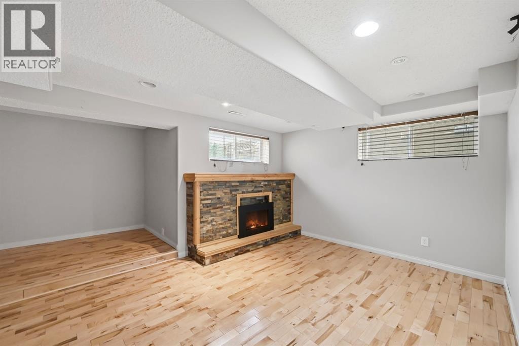 646 Everridge Drive SW — photo 32