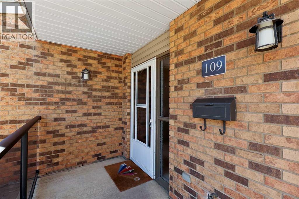 109 Coachway Lane SW — photo 38