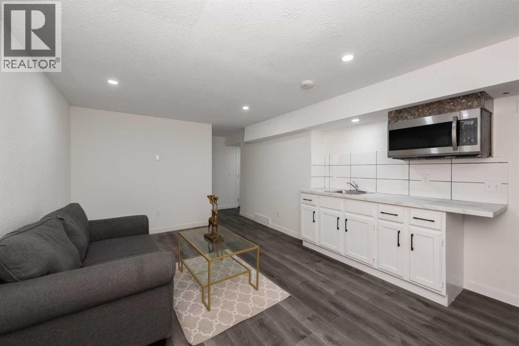 8266 Edgebrook Drive — photo 36