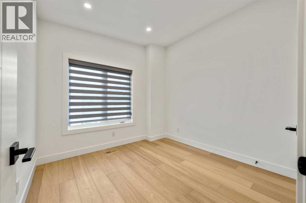 2518 16B Street SW — photo 23
