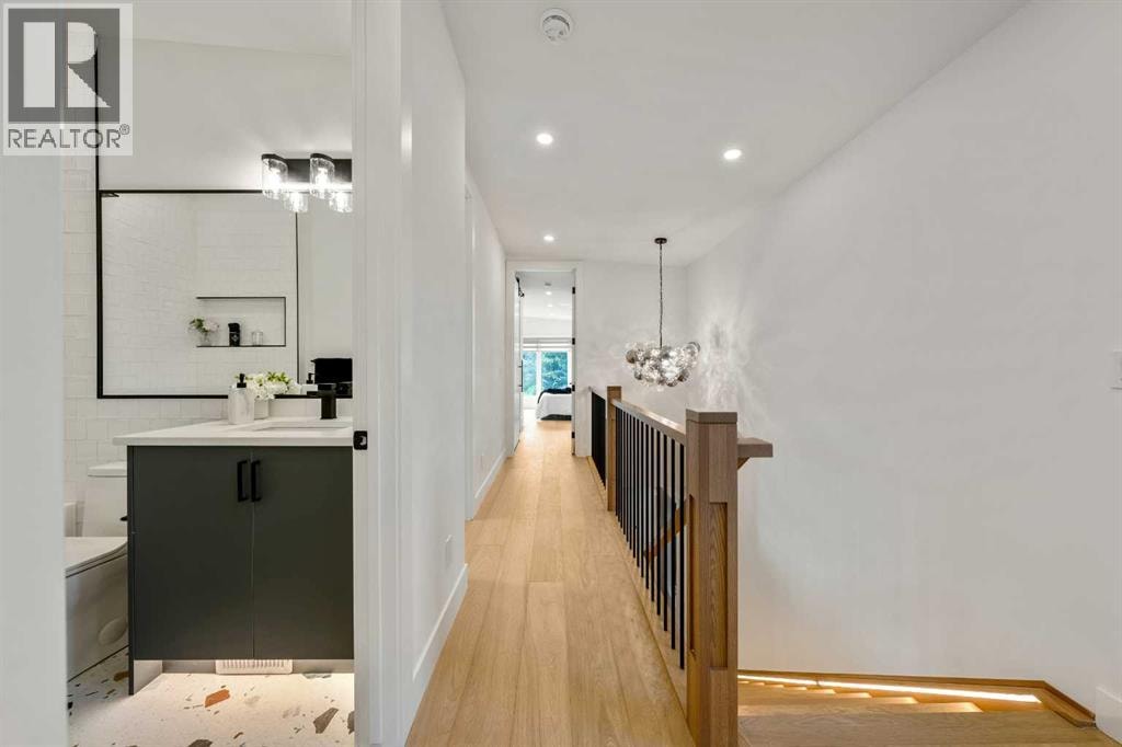 2518 16B Street SW — photo 14