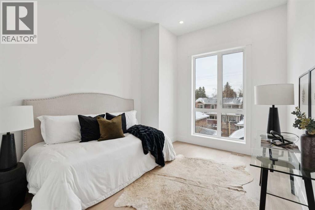 4214 16 Street SW — photo 32