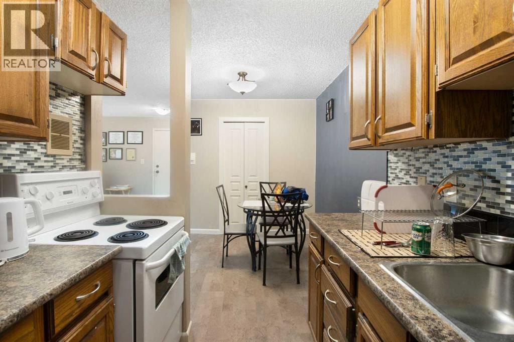 522, 6400 Coach Hill Road SW — photo 8