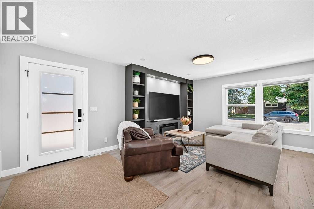 9439 Academy Drive SE — photo 4