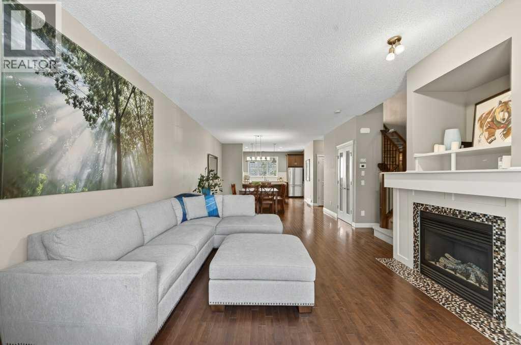44 Mike Ralph Way SW — photo 4
