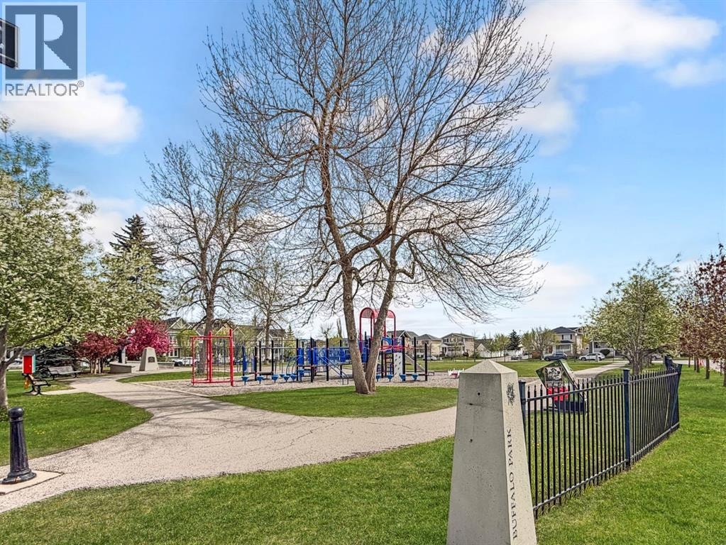 44 Mike Ralph Way SW — photo 2