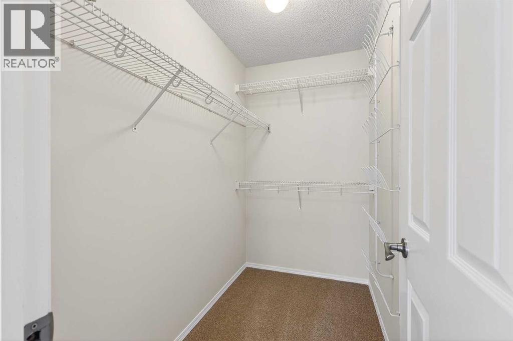 98 River Rock Crescent SE — photo 31