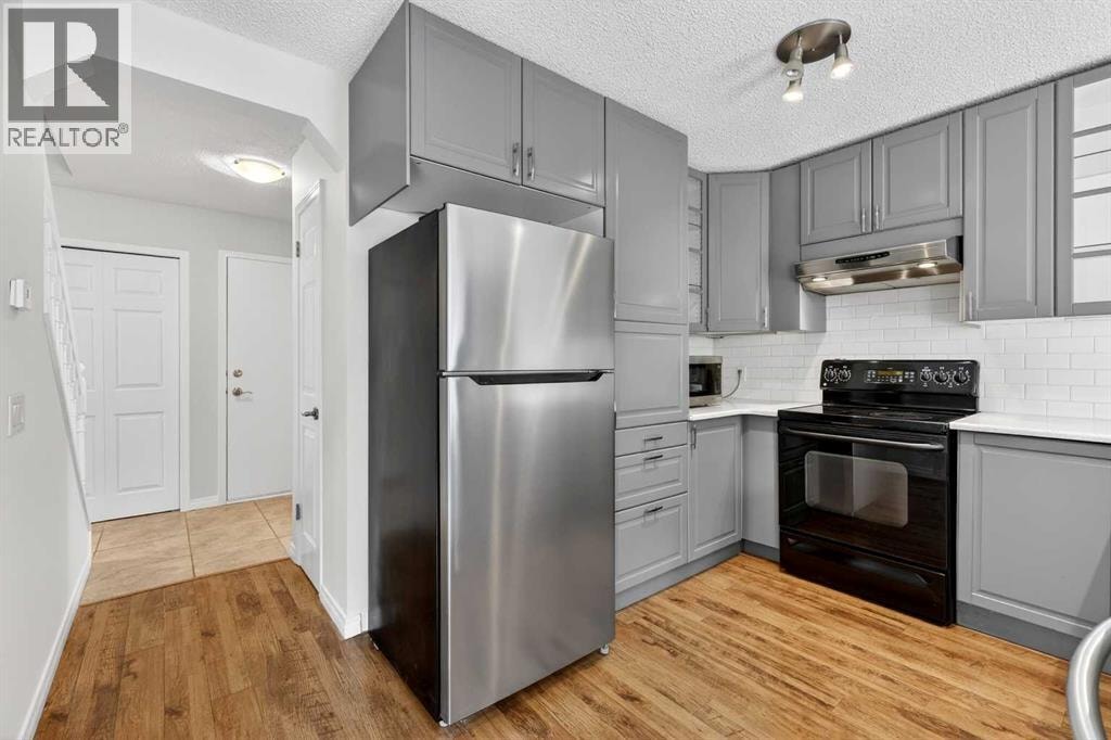 98 River Rock Crescent SE — photo 15
