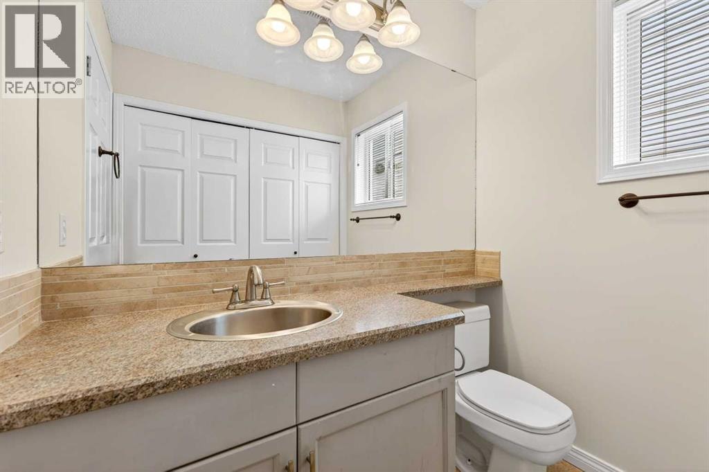 98 River Rock Crescent SE — photo 10