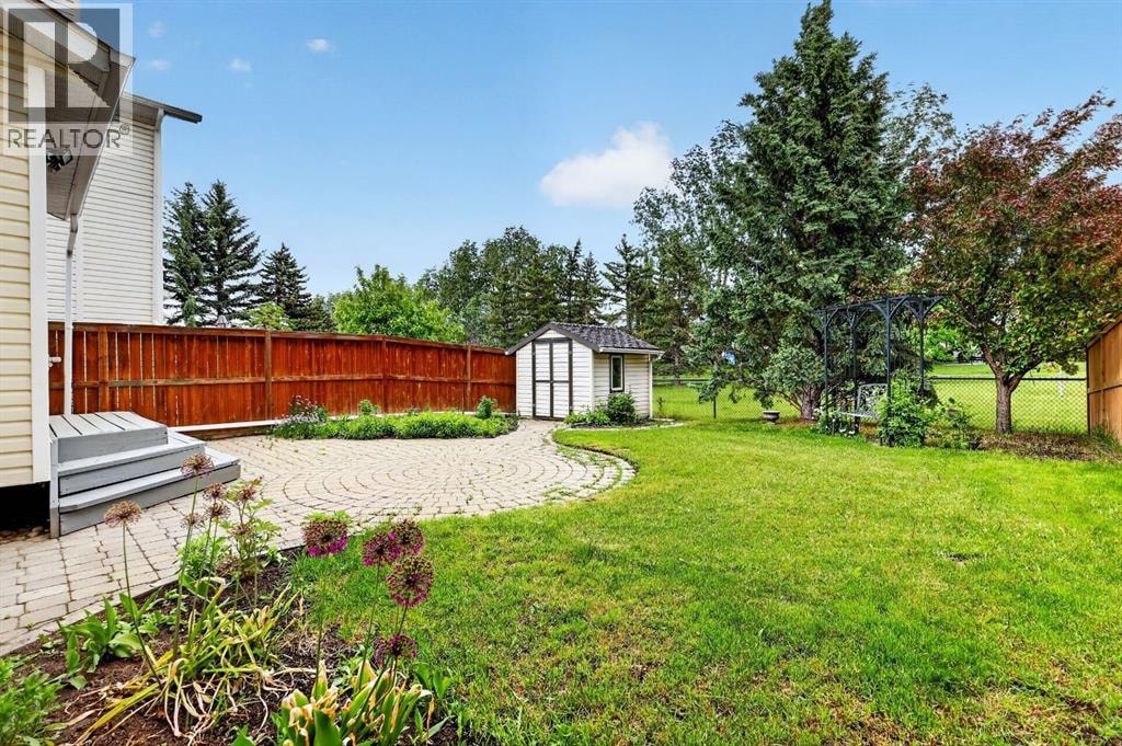 98 River Rock Crescent SE — photo 45