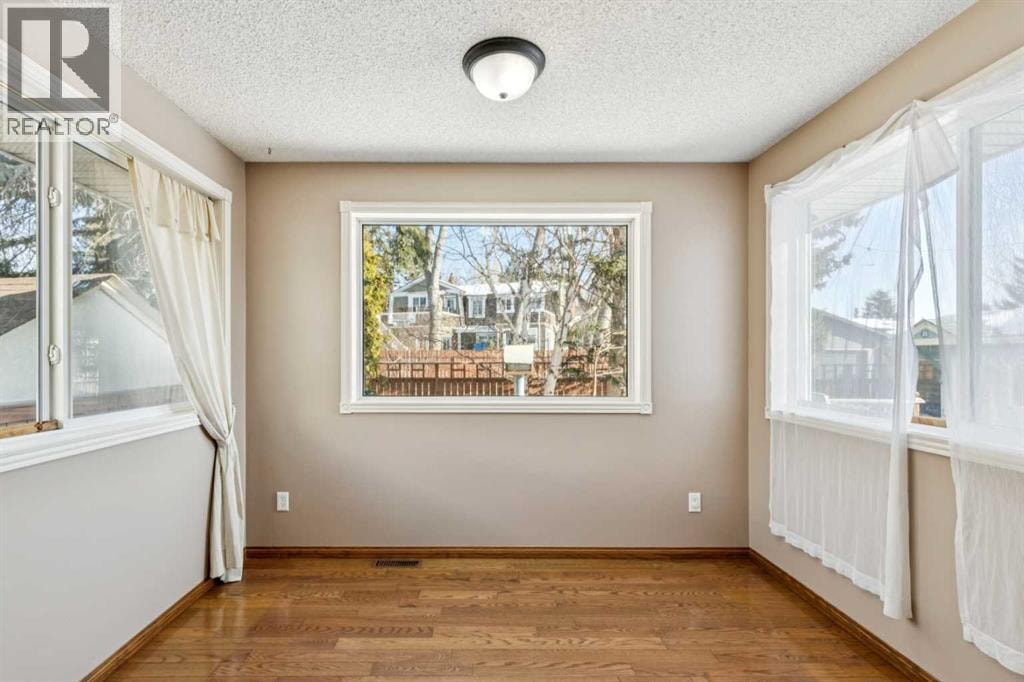 328 Norseman Road NW — photo 18