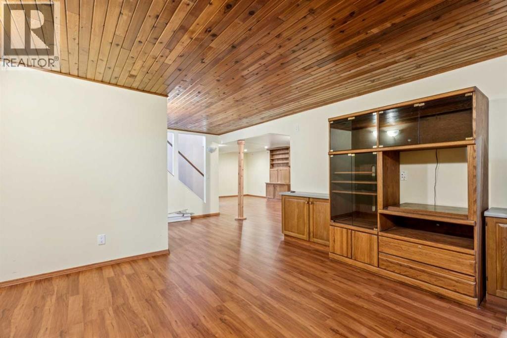 328 Norseman Road NW — photo 26