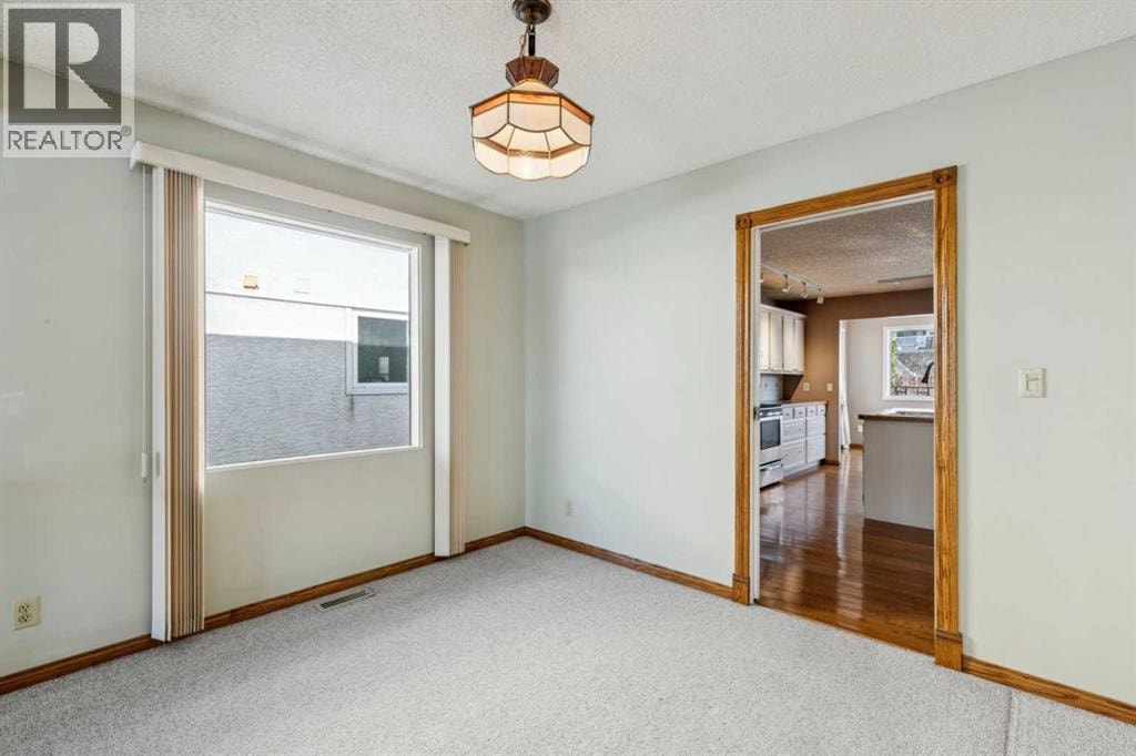 328 Norseman Road NW — photo 14