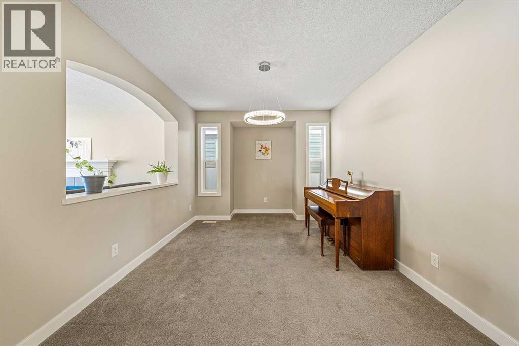 91 Bridlecrest Street SW — photo 12