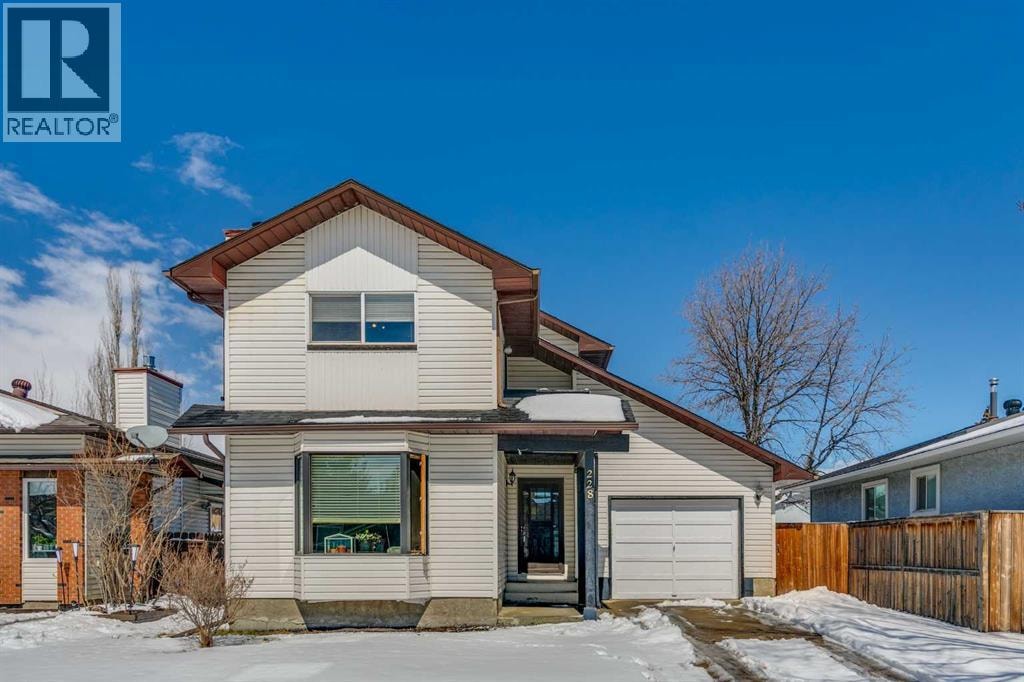 228 Marquis Place SE — photo 1