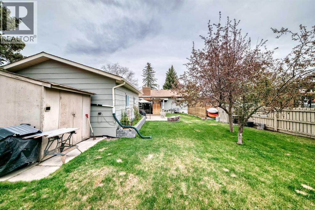 308 Cannington Place SW — photo 36