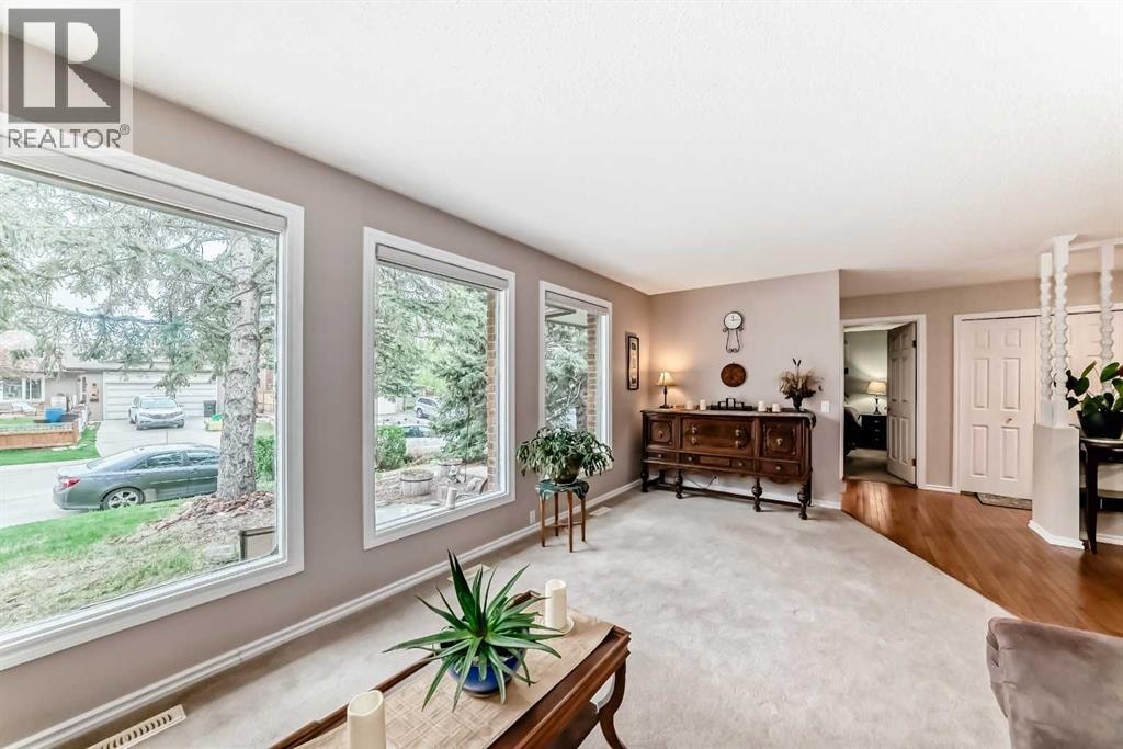 308 Cannington Place SW — photo 9