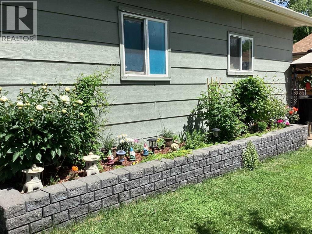 308 Cannington Place SW — photo 37