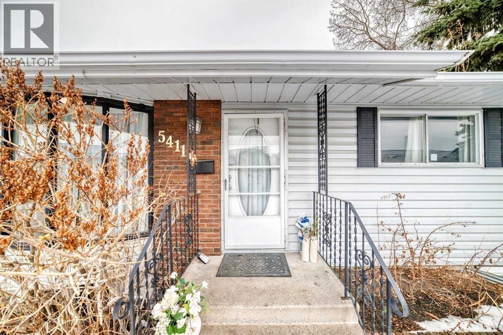 5411 Temple Road NE — photo 29