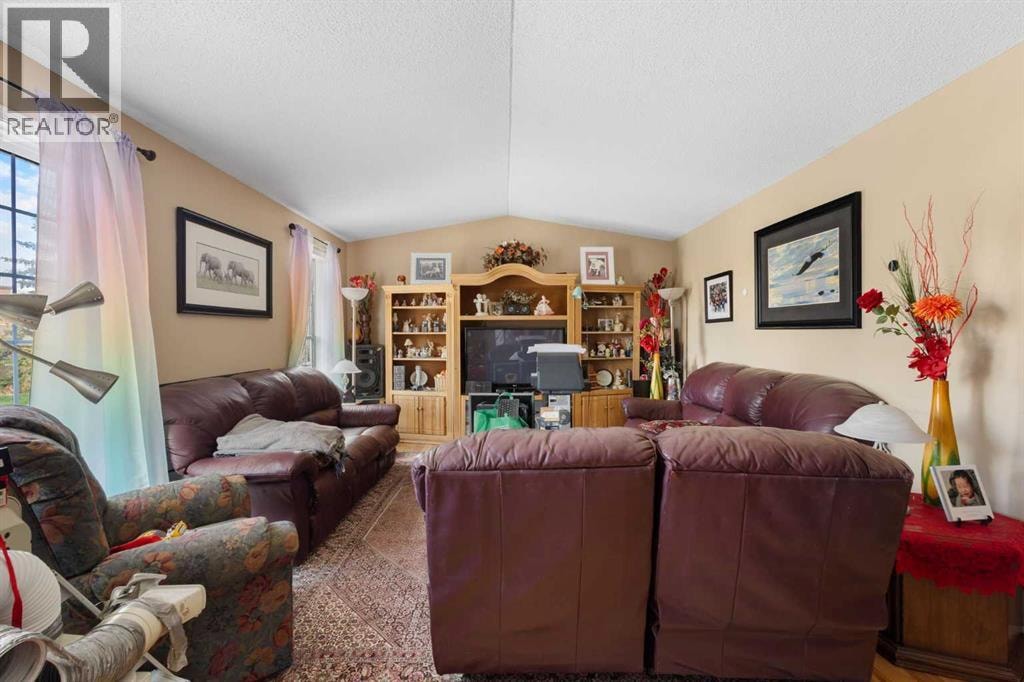 169 Beddington Circle NE — photo 12