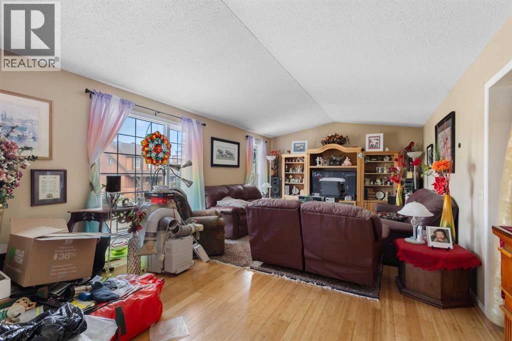169 Beddington Circle NE — photo 10
