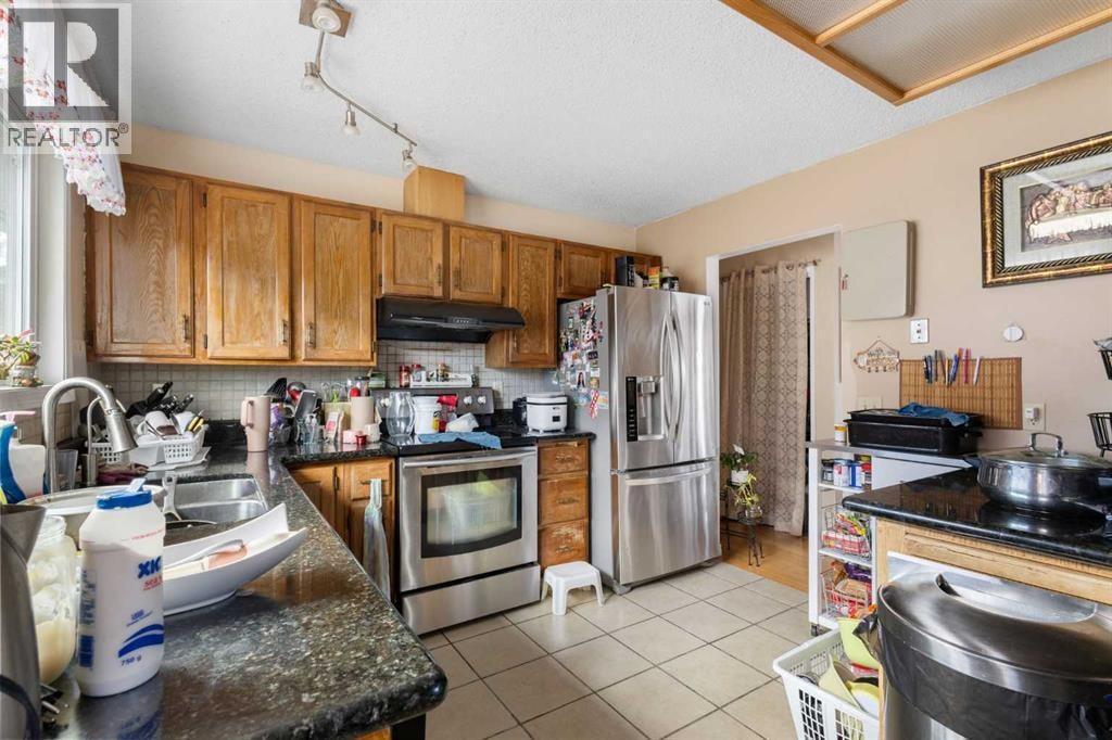 169 Beddington Circle NE — photo 7