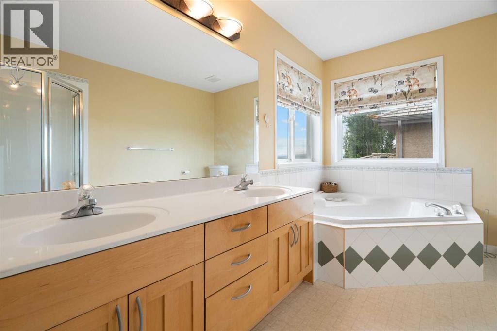79 Royal Crest Way NW — photo 32