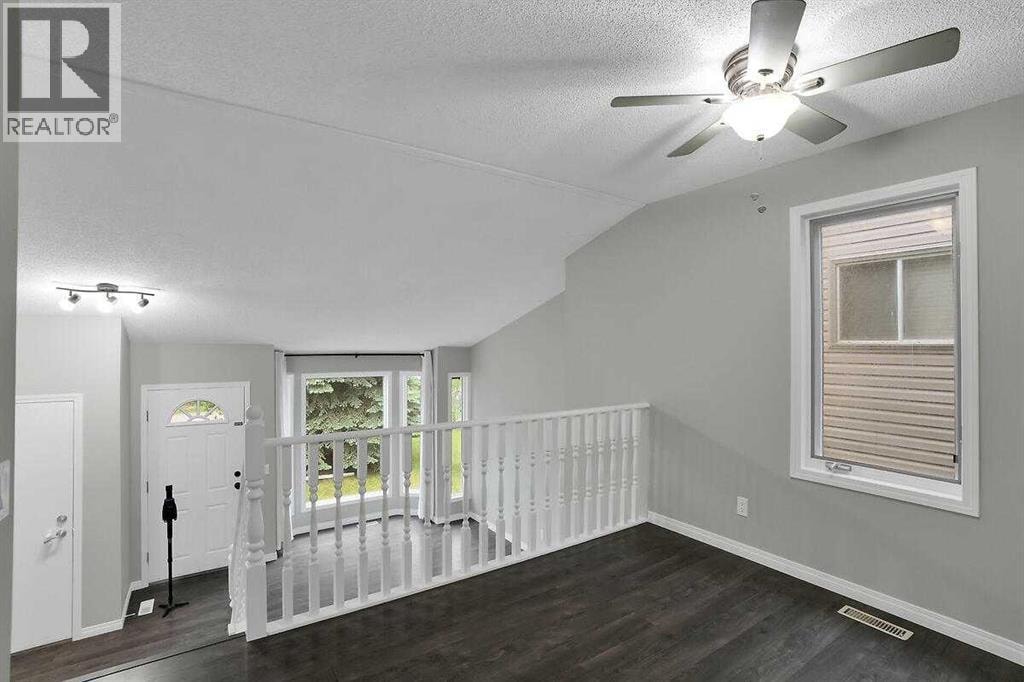 45 Shawinigan Road SW — photo 6