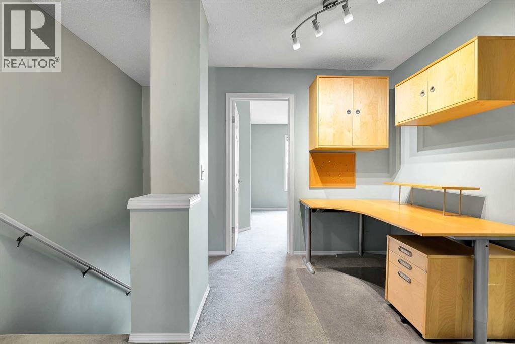207 Mckenzie Towne Gate SE — photo 32