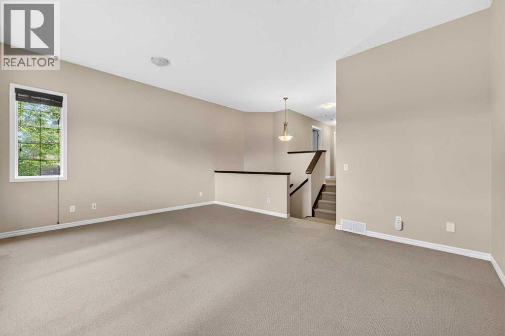 162 Cranwell Square SE — photo 28