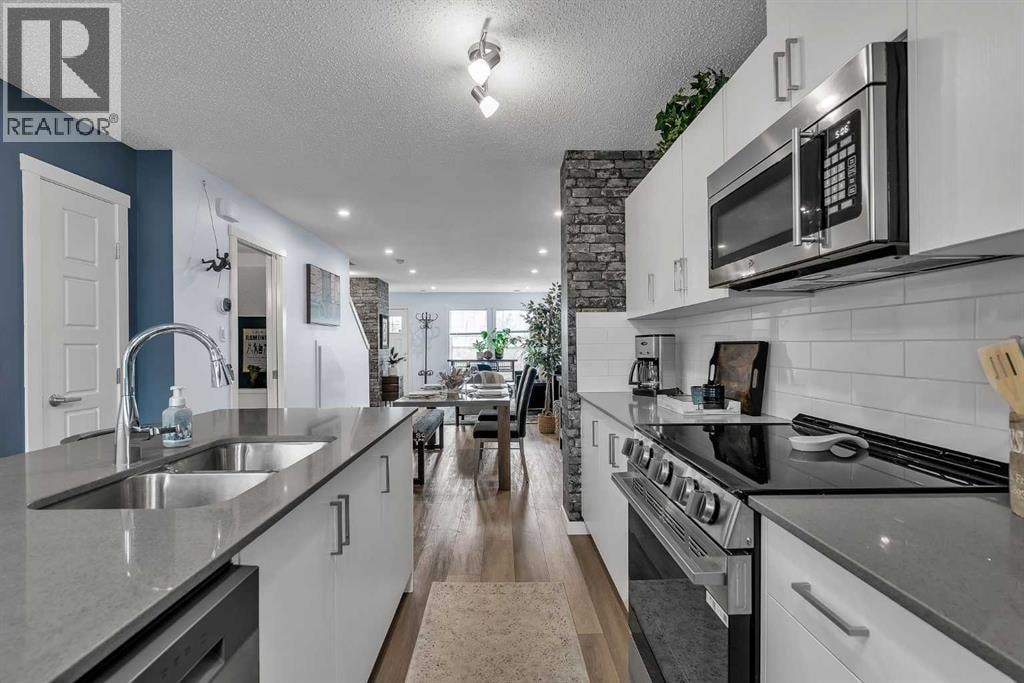 406 Cranbrook Square SE — photo 15