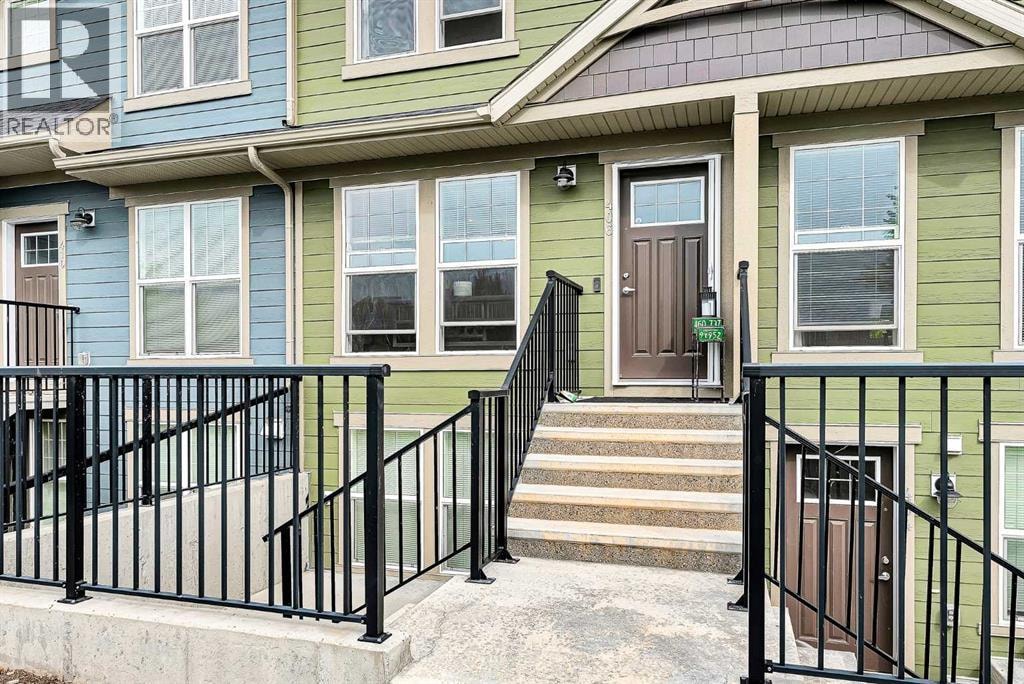 406 Cranbrook Square SE — photo 3